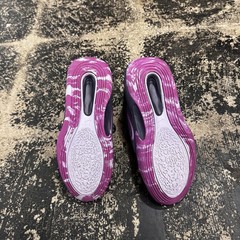 Nike IsoFly Hydrangeas Size 5y, Great Condition, No Box, No Traction Loss