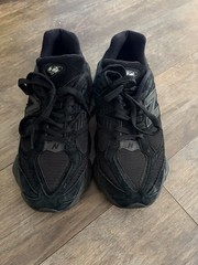 New Balance 9060 Triple Black
