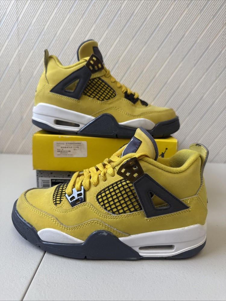 Nike Air Jordan 4 Retro GS Tour Yellow Lightning 2021 Size 3.5Y