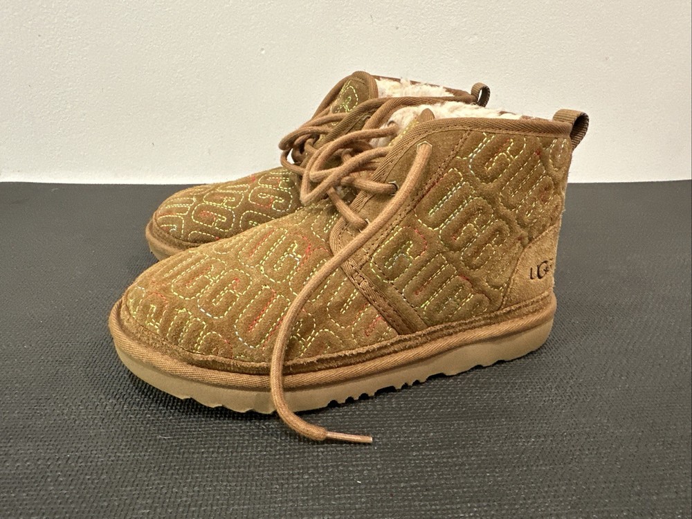 UGG Neumel II Boots Kids Brown Graphic Stich Size 3 EUC