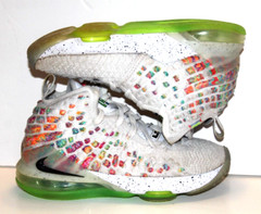 Nike LeBron XVII 17 Air Command Force (GS) BQ5594-100 White Sneakers Size 4.5 Y
