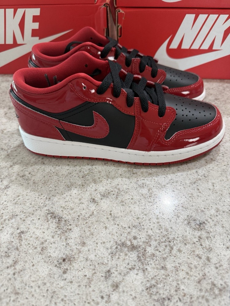 Air Jordan 1 Low Patent Leather Reverse BRED Black/Red Size 5.5 Y / 7 W New