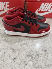 Air Jordan 1 Low Patent Leather Reverse BRED Black/Red Size 5.5 Y / 7 W New