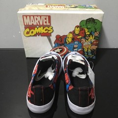 Marvel Comics Kids Canvas Sneakers Size 2Y Low Top Amazing Spider-Man