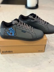 Etnies Kids Fader x Santa Cruz Skate Shoes Size Y6