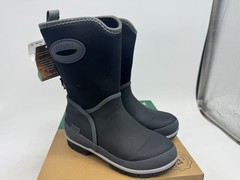 Western Chief Solid Neoprene Rain Boot Kids Black Round Toe Pull On Boots – 1