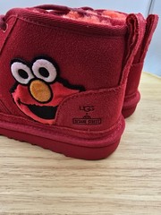 Kids Ugg X Elmo Neumel II Boot 1127431K Red Size 3 Sesame Street