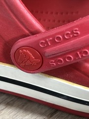 Crocs Youth Size 1 Red With Black Stripe Snoopy Woodstock Charms