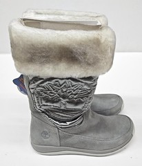 Timberland Pillow Boots Kids Pre-School Size 3 Classic Cozy Winter Warm Shoes