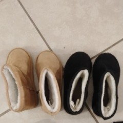 Cozy Tan and Black Boots with Fur Lining
