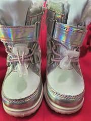 totes Kids Winter Boots Sz 8 Silver/Pink Faux Fur Lined Hook & Loop