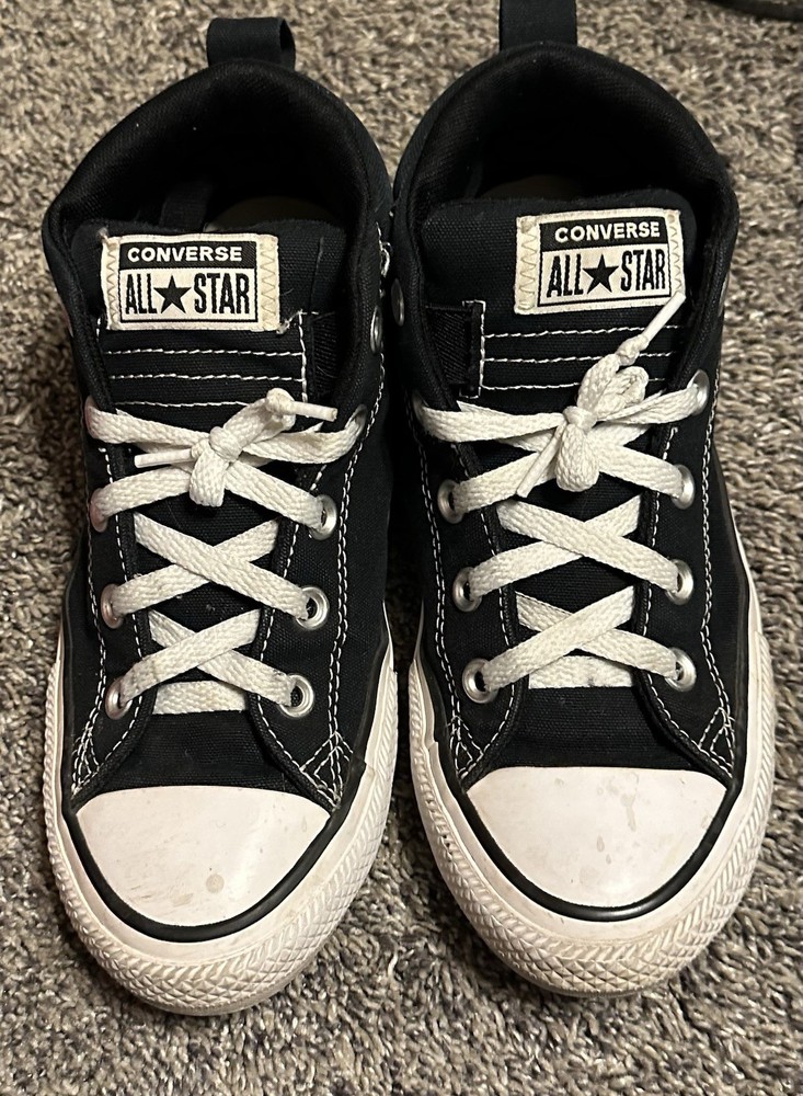Converse Chuck Taylor All Star Black And White Size 4 – A01719F