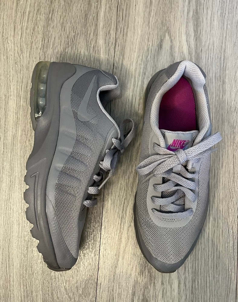Nike Air Max Invigor Grey Purple Trainers Athletic Sneakers Shoes B K Size 4Y