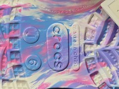 NWT Crocs Kids Classic K Marbled Clog – Colorful, Size J6