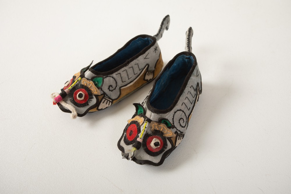 Pair Asian Cat Slippers (A2L) Children (JSF6) 5″ Felt Type Fabric Shoes
