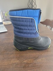 Arctic Shield Boots Kid’s Size 6