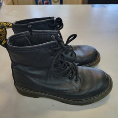 Dr. Martens Delaney Black Leather Lace Up Side Zip Combat Boots Kids Youth SZ 3