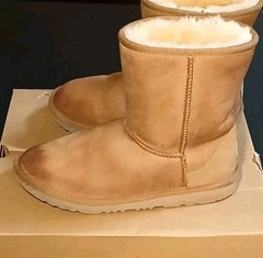 UGG – Kids Classic II Boots – Chestnut – 1017703K-CHE – Authentic SIZE 6 w/ Box