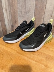 Nike Air Max 270 (GS) Size 5 Youth
