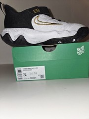 Nike Giannis Immortality 4 (PS) Unisex Kids Black/White/Gold Sneaker 3Y