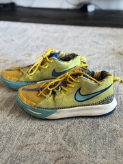 Nike Kyrie Flytrap 6 GS Kaleidoscope Youth 6Y Women’s 7.5 Shoes DQ8094-700