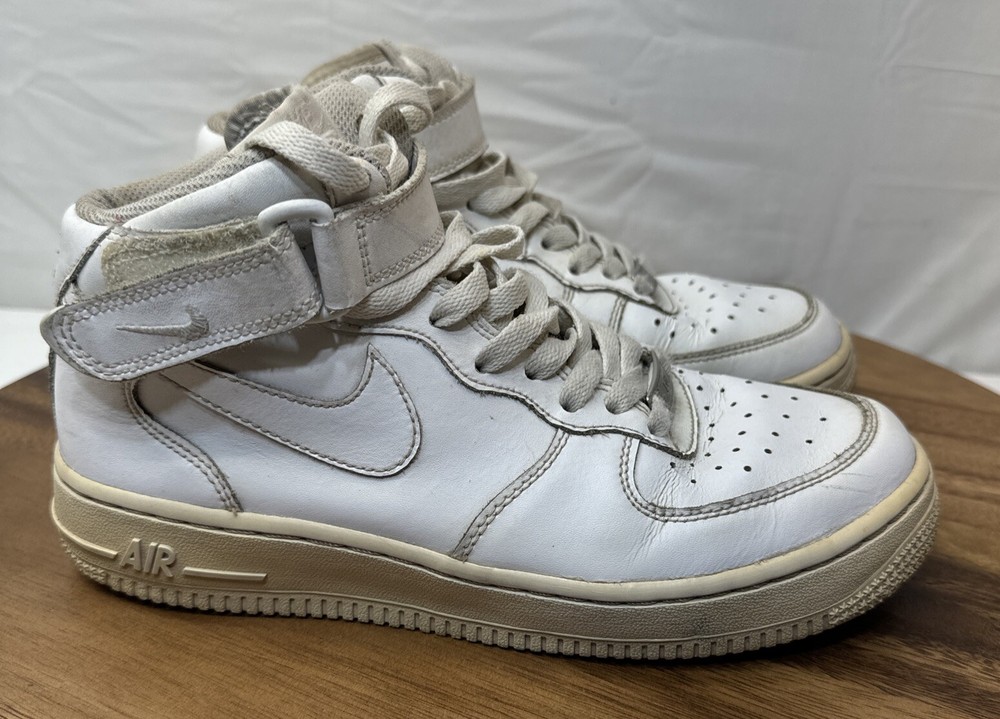 Nike Air Force 1 AF1 Youth Size 5 1/2 Mid White Shoes Sneakers 314195-113