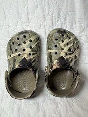 Crocs Children’s Classic Camo Realtree Clogs Sandals Size C5