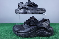 Nike Huarache Triple Black running shoes 654275-016 kids Youth Size 6.5 Y