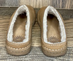 UGG Australia Burleigh Tyke Chestnut Slip-On Shoes Kids Size 2 NEW IN BOX!