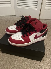 Big Kid’s Jordan 1 Retro Low OG Varsity Red/Black-Summit White