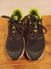 Nike Star Runner 2 GS Black Electric Green Sneakers Youth Size 4Y AQ3542-004
