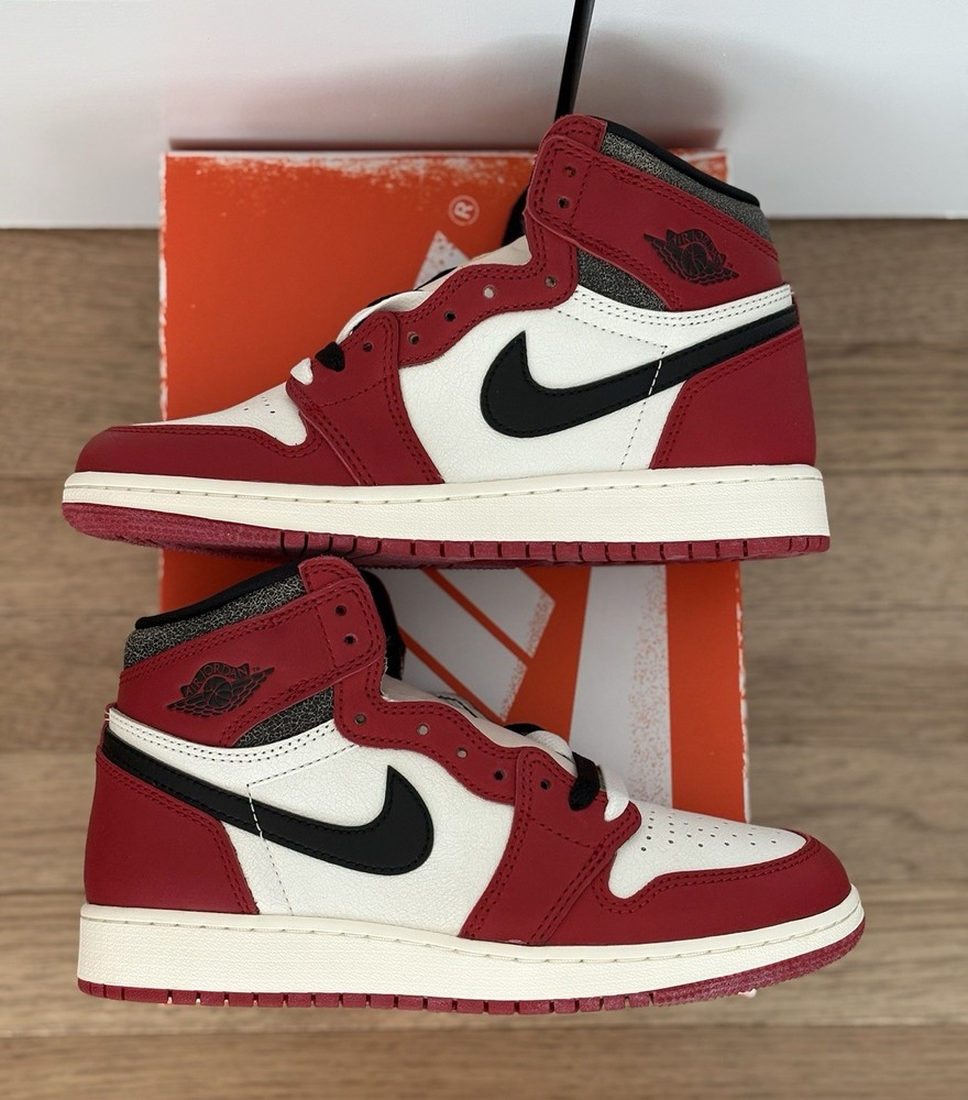 Size 5.5 (GS) – Air Jordan 1 Retro High OG Chicago Lost & Found 2022