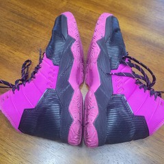 Under Armour Steph Curry Size 7Y Basketball Black and Pink Boys Girls Warriors