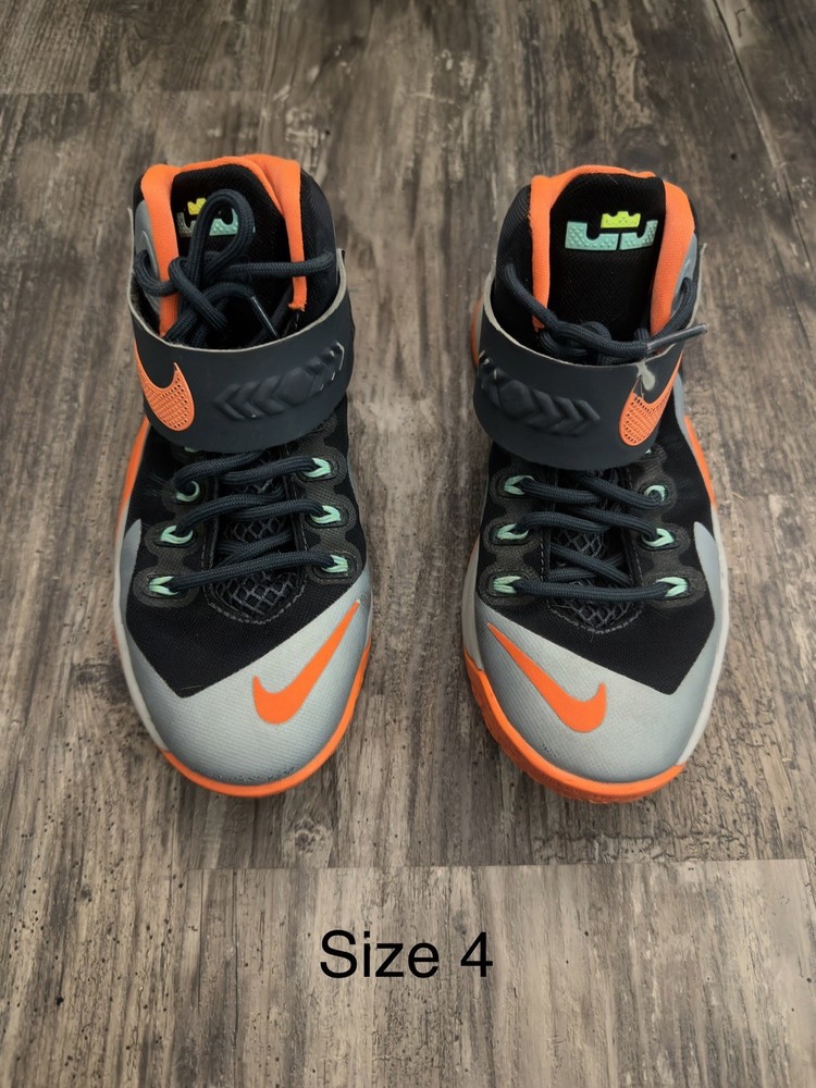 Size 4 – Nike LeBron Soldier 8 Athletic Shoes