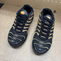 Nike Air Max Plus TN Black Volt Orange GS 655020-084 SZ 4Y or Womens Sz. 5.5