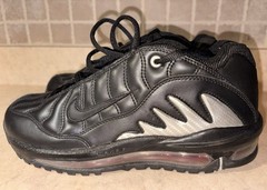 2011 Nike Total Griffey Max 99 GS Black Silver 487676-060 Size 6Y New No Box NOS