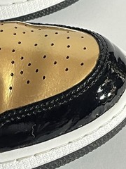 Size 6 Youth GS) – Jordan 1 SE Low Gold Toe