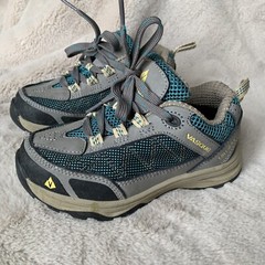 Vasque Kids Size 11 Monolith UltraDry 7209 Waterproof Low Hiking Shoes
