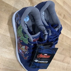 Heelys Marvel Avengers Design (Blue) Wheeled Skate Shoes – Youth Size 6 – NWT