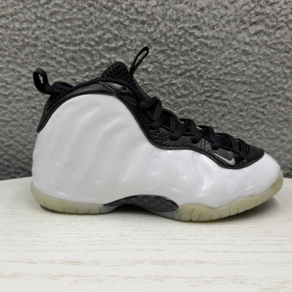 Nike Foam Posite Little Posite White Black 1.5Y Youth Kids DV2239-100