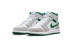 Sz 11C – Air Jordan 1 Mid SE PS ‚Grey Pine Green‘