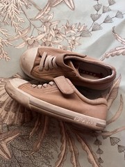 Prada Kids Sneakers Low Top Beige Leather Sz EUR 29