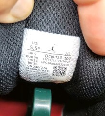 Air Jordan 1 Mid Gym Red Black Toe (GS) DQ8423-106 Size 5.5Y Or Womens Size 7