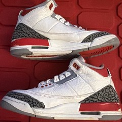 Size 5.5Y – Jordan 3 Retro Fire Red (2022) (GS) (DM0967-160)