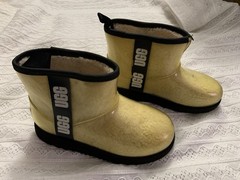 UGG Beige Black Faux Shearling Classic Clear Mini II Boots Kids 2