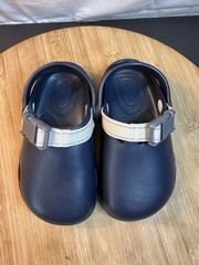 Bearpaw Toddler Clogs Size 6 Navy Blue Adjustable Strap Slip On Shoes