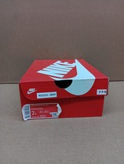 Nike Air max 270 React (PS) Girls Shoe- White/ Pink- US Size 2Y- BQ0102-104