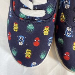 GUC Marvel Comic Superhero Hero Size Kids 5 Tie Shoes GAP
