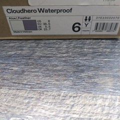 ON Cloud Cloudhero Kids Size 6 Youth Waterproof Shoes Aloe Feather 3YE10032070