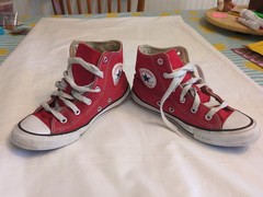 Red Converse Chuck Taylor All Star Size 1 YOUTH